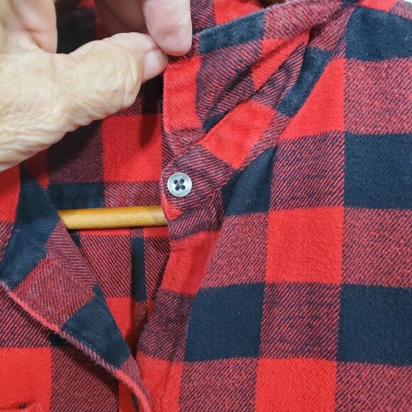 Woolrich Womens Black & Red Plaid Flannel Long Sleeve Button Shirt/Top Size Med - Picture 12 of 16